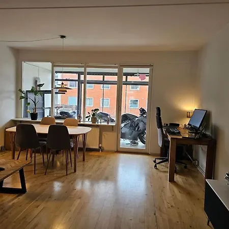 Newly Renovated Private With Free Parking * Slagelse